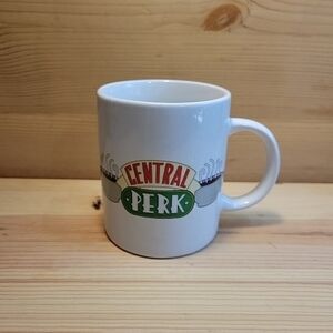 Central Perk Coffee Mug Cup Friends White Vtg Modern Gourmet Foods